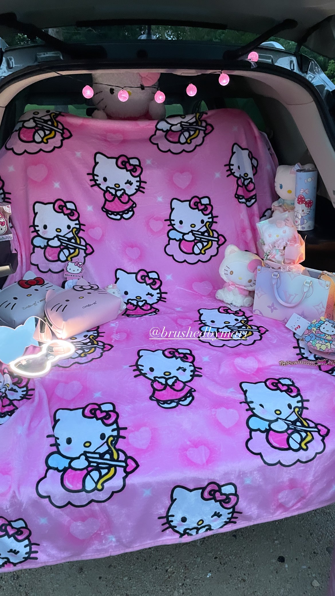 Hello kitty Pink Valentines Blanket