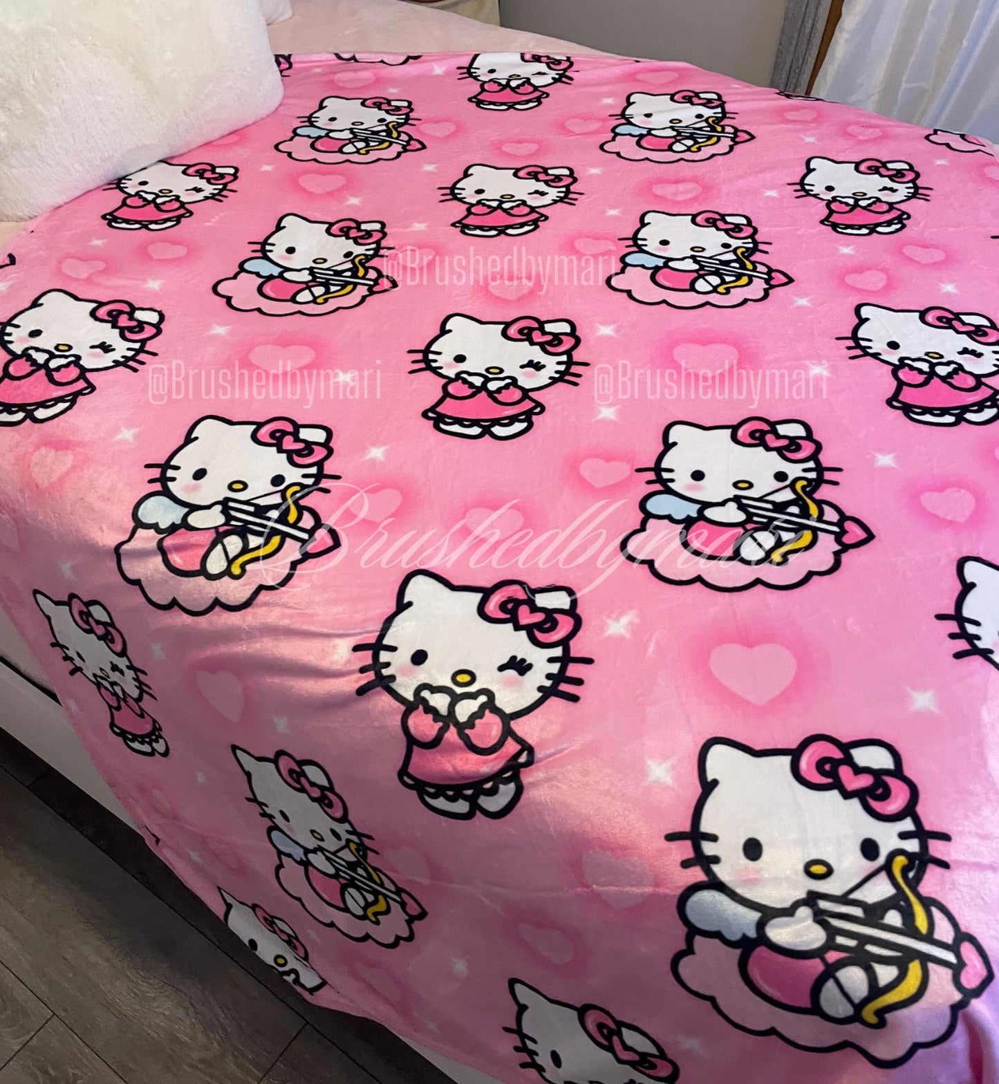 Hello kitty Pink Valentines Blanket