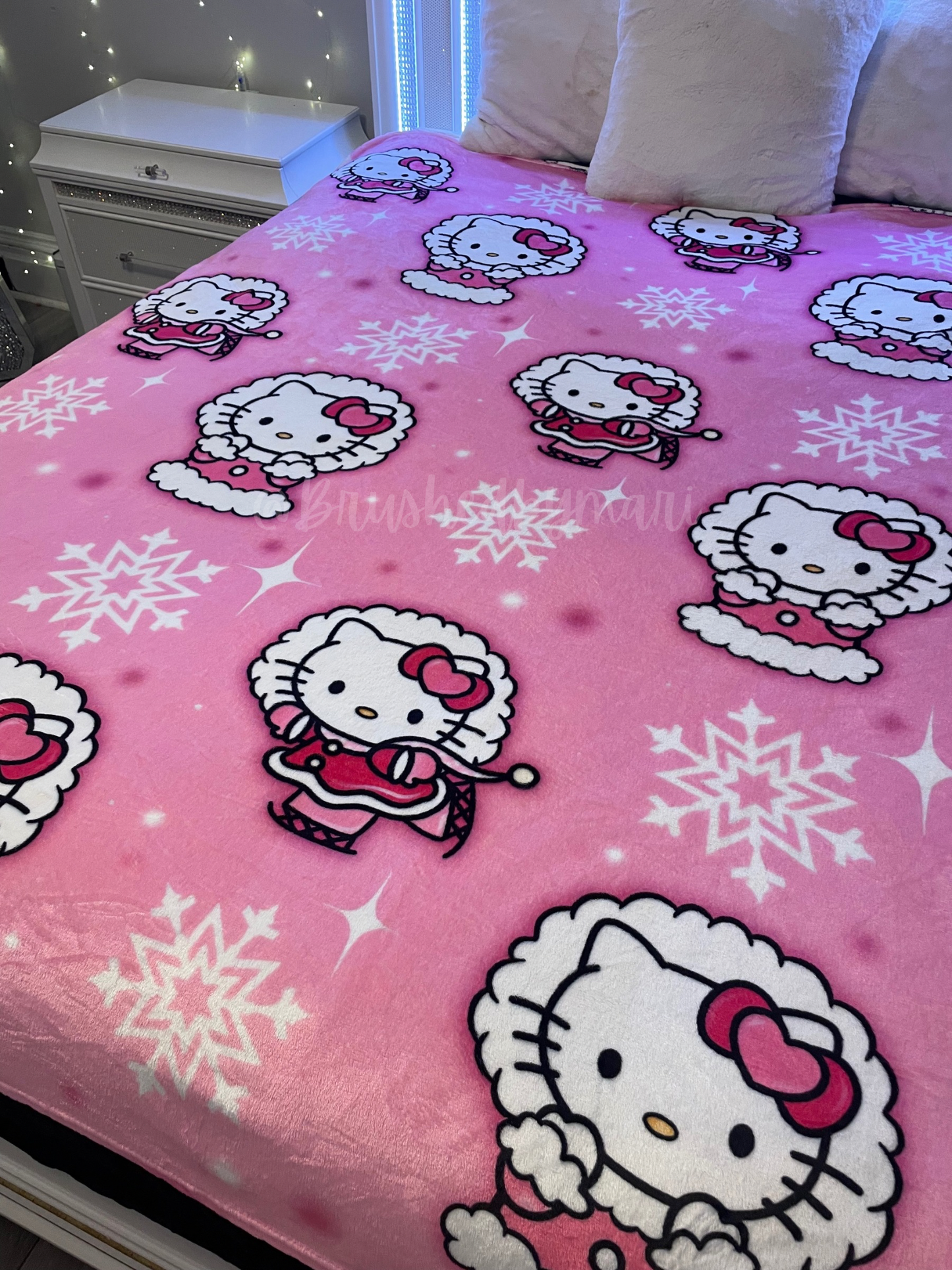 kitty winter plush Blanket Throw